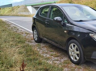 SEAT Ibiza V 1,4B 86KM 2010r klima 178tys km zarejestrowany.