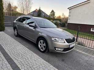 Skoda Octavia III 1.6 TDi 110KK Automat DSG Klimatronik Alu Tempomat ACC PDC !!