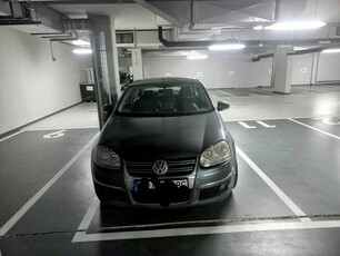 Sprzedam VOLKSWAGEN Jetta 1.6