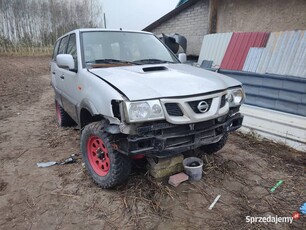 Terrano 2 3.0 części