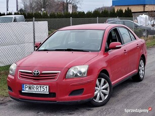 TOYOTA AVENSIS BENZYNA SALON PL