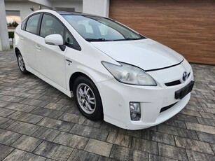 Toyota Prius (Hybrid)