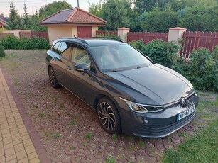 Volkswagen Golf VIII 1.0 TSI od właściciela, jasne wnętrze