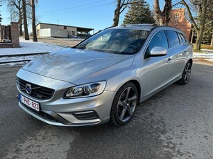 Volvo V60 D4 Drive-E R-Design Summum