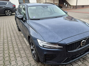 Volvo V60 Miękka hybryda Przebieg: 12.500 km II (2018-)