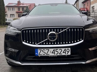 Volvo XC 60 B5 B AWD Plus Dark