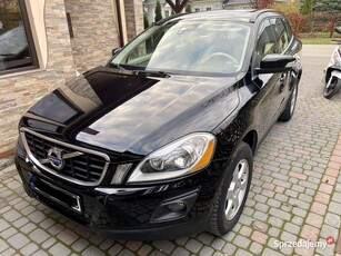 Volvo XC60 2.4D 4x4 czarny