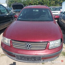 Vw passat 1.8 benzyna cały na czesci