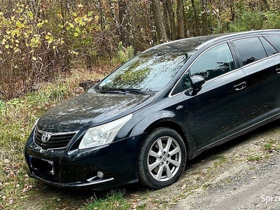 Avensis 177KM super stan