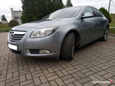 OPEL INSIGNIA 2009