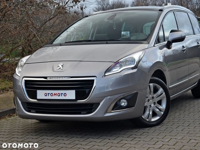 Peugeot 5008 HDI 115 Allure