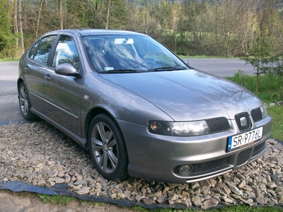 SEAT Leon I BMW 735i E-65 (272KM) V8 2001r (2003r rej.)