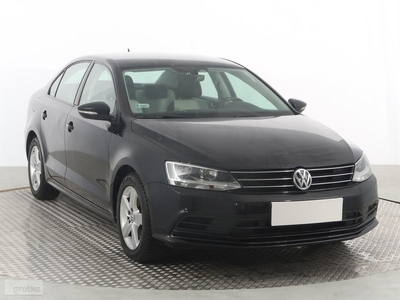 Volkswagen Jetta VI , Salon Polska, Serwis ASO, Klima, Tempomat, Parktronic