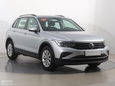 Volkswagen Tiguan , Salon Polska, 1. Właściciel, Serwis ASO, VAT 23%,