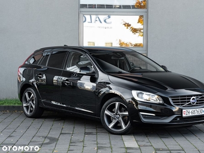 Volvo V60 D4 AWD Geartronic Summum