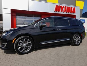 Chrysler Pacifica