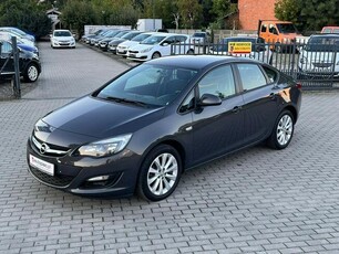 Opel Astra *Benzyna*Sedan*Gwarancja*