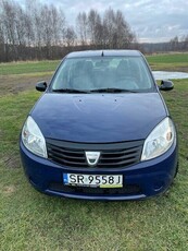 Sprzedam samochód Dacia Sandero z 2009 roku w stanie bardzo