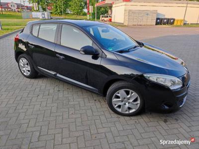 Renault Megane z 2012 roku 1.6 benzyna