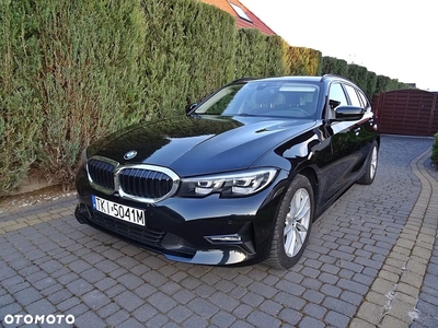 BMW Seria 3 318d MHEV Business Edition