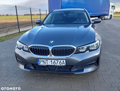 BMW Seria 3 318d Touring