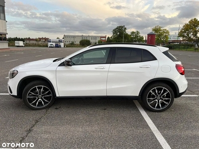 Mercedes-Benz GLA 200 7G-DCT