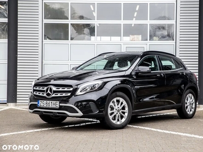 Mercedes-Benz GLA 220 4-Matic Style