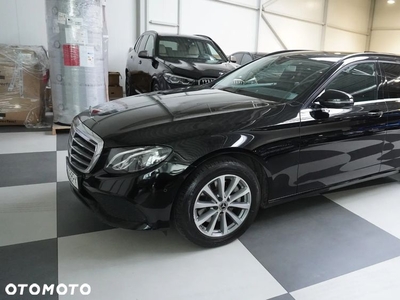 Mercedes-Benz Klasa E 220 d 4-Matic 9G-TRONIC