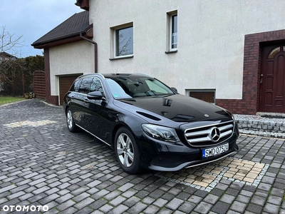 Mercedes-Benz Klasa E 220 d 4Matic T 9G-TRONIC