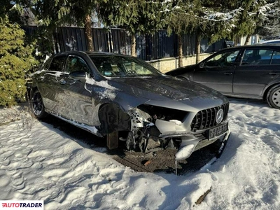 Mercedes Pozostałe 2.0 benzyna 421 KM 2021r. (Komorniki)