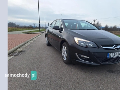 Opel Astra J