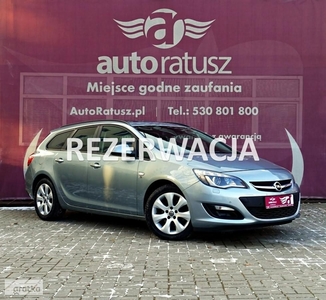 Opel Astra J -- REZERWACJA -- / Szyberdach / Xenon / Grzane Fotele /