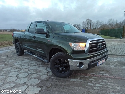 Toyota Tundra 5.7 4x4 Double Cab SR5