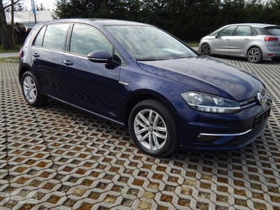 Volkswagen Golf VII