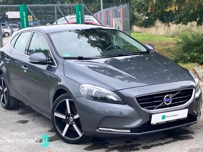 Volvo V40 II