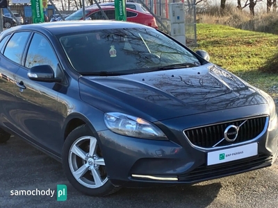 Volvo V40 II