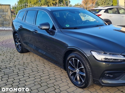 Volvo V60 D3 AWD Momentum Pro