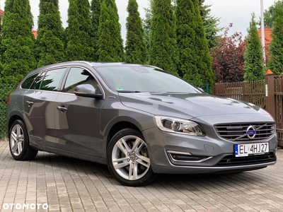 Volvo V60 D6 Twin Engine Geartronic Summum