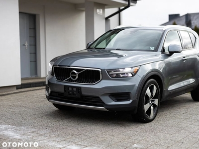 Volvo XC 40 T5 AWD Momentum