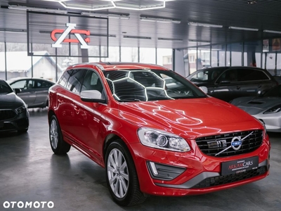 Volvo XC 60 T6 AWD Drive-E R-Design Momentum