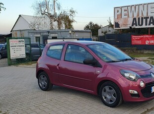 Renault Twingo II Super stan/Bezwypadkowy/Bardzo zadbany/Klimatyzacja/2 komplety kół