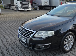 Volkswagen Passat B6 1.9TDi HIGHLINE* NAVI* 2x KLIMATRONIC* MOŻLIWA ZAMIANA