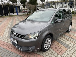 Volkswagen Touran II Touran z Bogatym wyposażeniem w Super Stanie