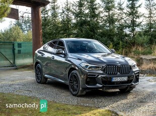 BMW X6 M50i