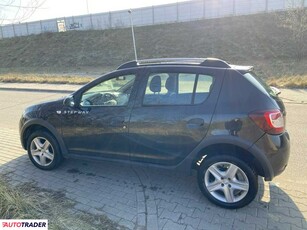 Dacia Sandero 0.9 benzyna 90 KM 2013r. (Warszawa)