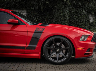 Ford Mustang Boss 302 704HP 1080 idealny