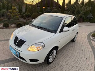 Lancia Ypsilon 1.2 benzyna 69 KM 2013r. (krotoszyn)