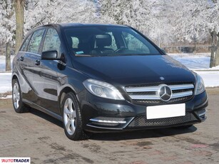 Mercedes B-klasa 1.6 120 KM 2013r. (Piaseczno)