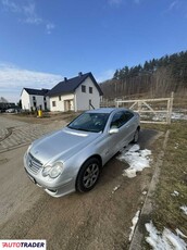 Mercedes C-klasa 2.1 diesel 122 KM 2005r.