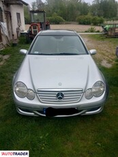 Mercedes C-klasa 2.2 diesel 150 KM 2006r.